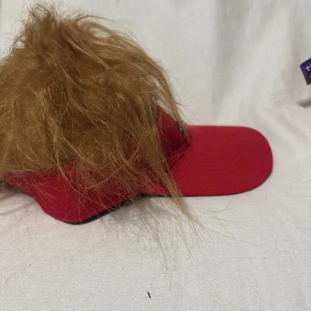 Lot Of 2 President‎ Donald TRUMP Red Trumpy Visor Hat w/Gold Hair Golf Cap Wig